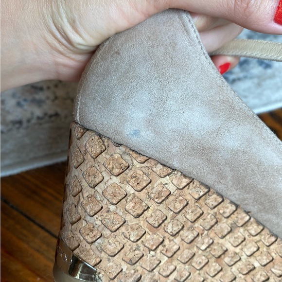 ❤️JIMMY CHOO❤️ Nude Suede Peep Toe Wedge - Picture 8 of 10